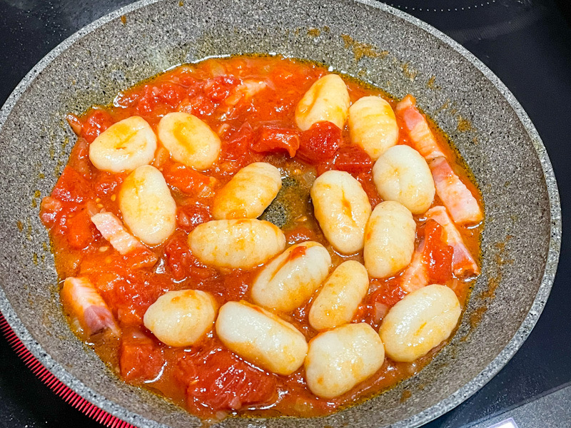 gnocchi with tomato sauce16